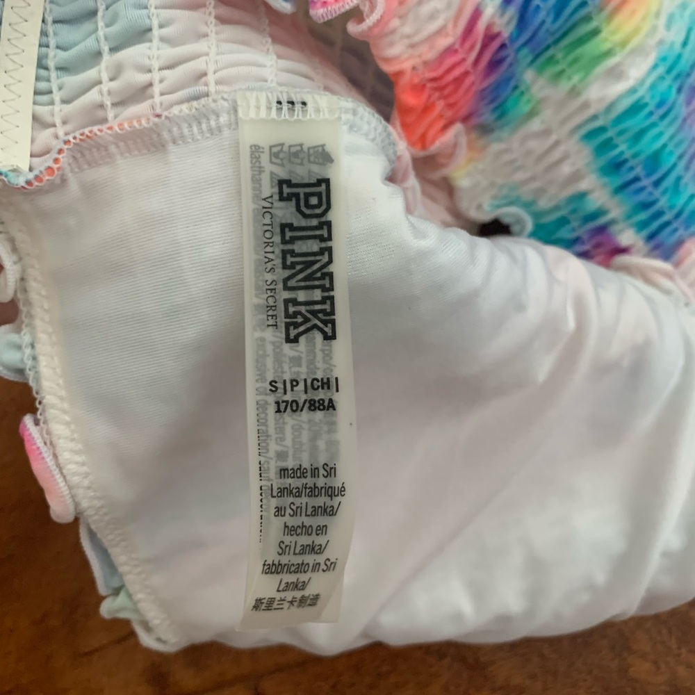 Swimsuit top - Picture 3 of 3
